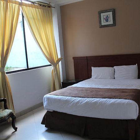 Hotel Christian Palace เตนา ภายนอก รูปภาพ